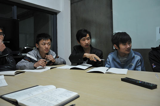 大家對后期制作進(jìn)行討論